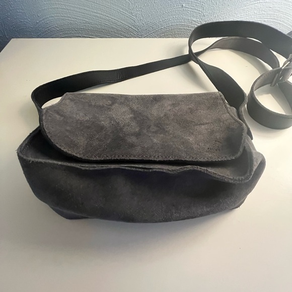 Small Gray Crossbody Bag - Picture 13 of 14